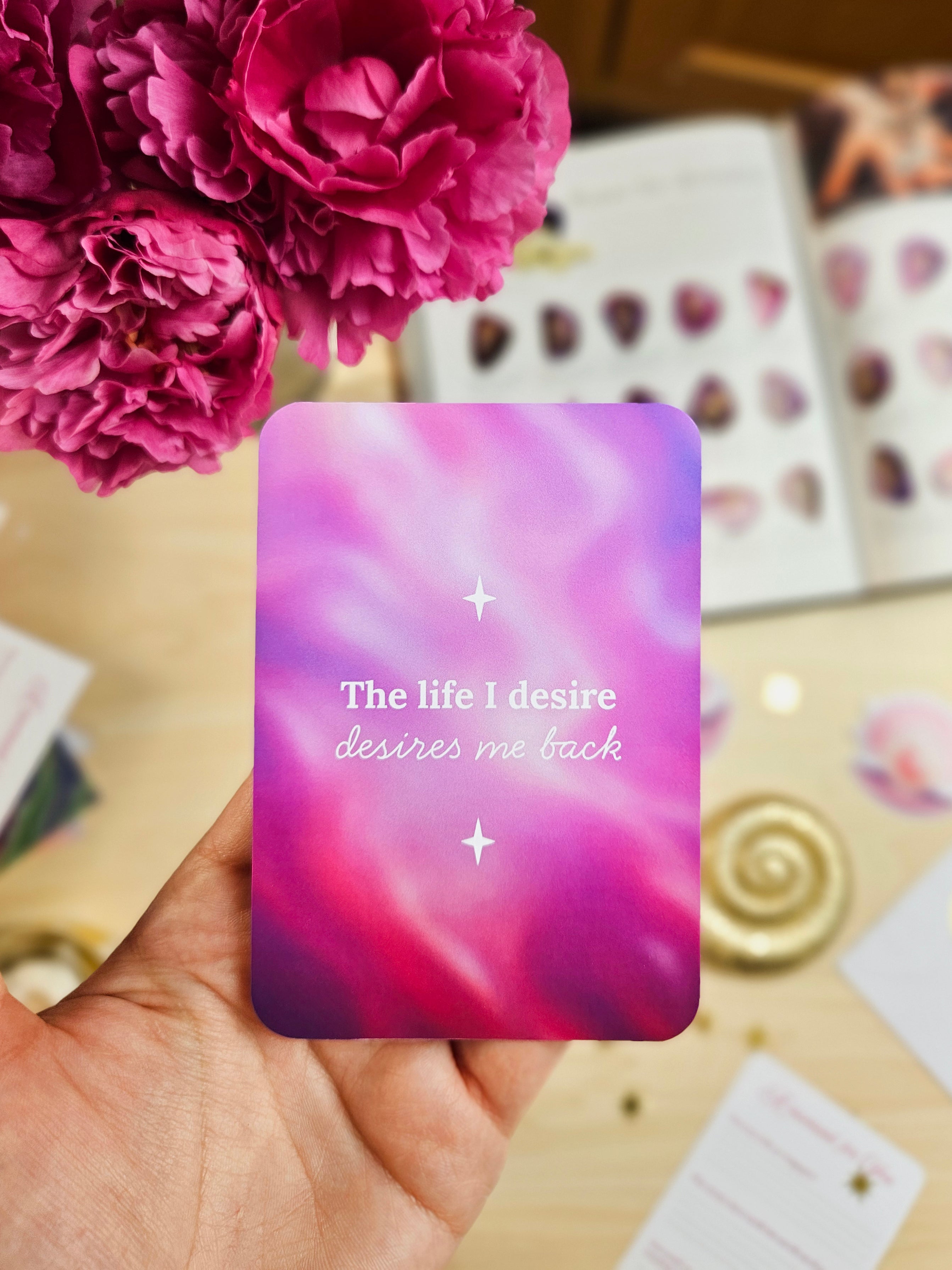 Mirror & Muse Mail Club